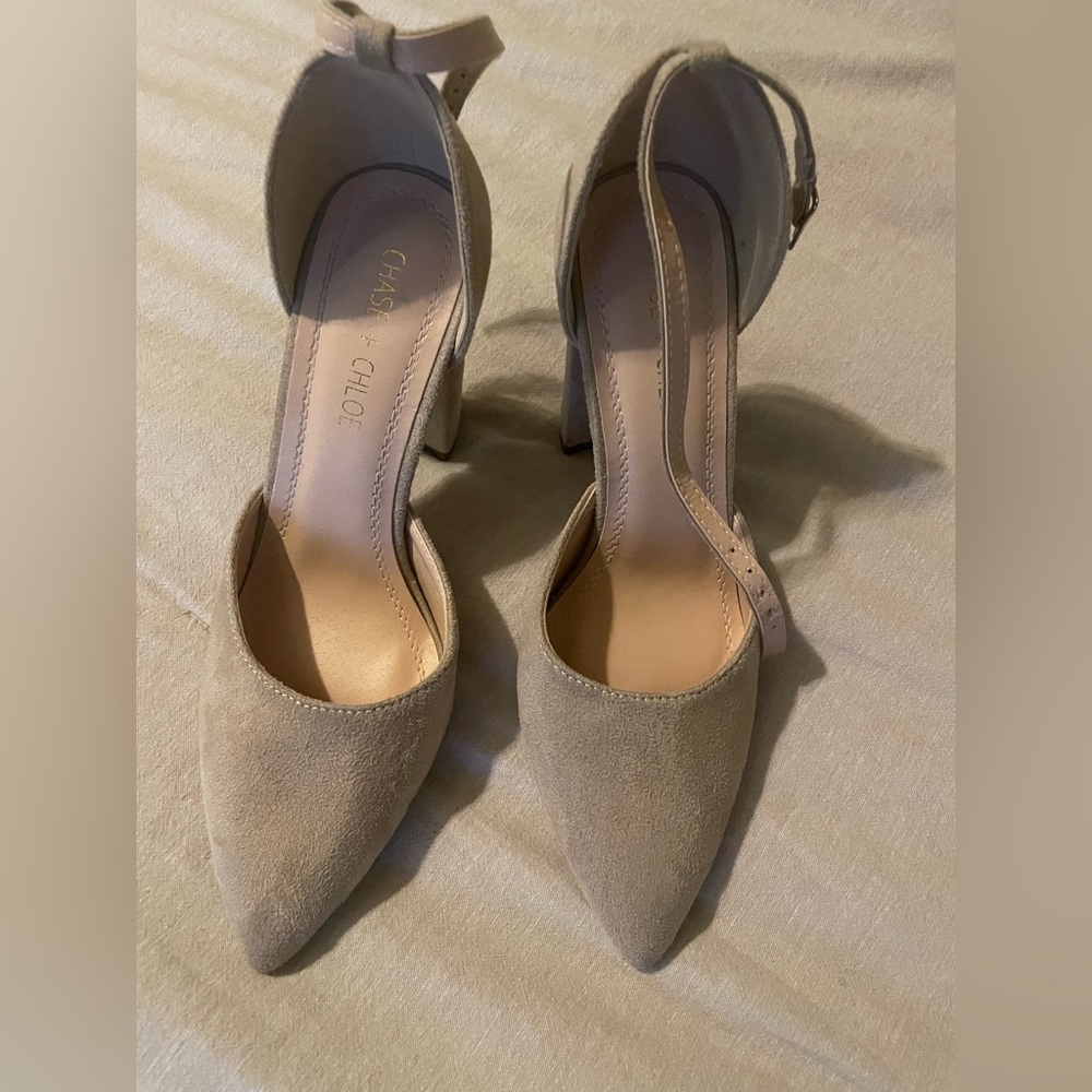 Tan Sade point heel